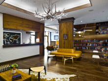 :  gallery