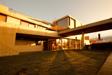:  gallery