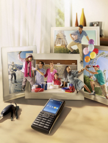 Client: Sony Ericsson for Iris gallery