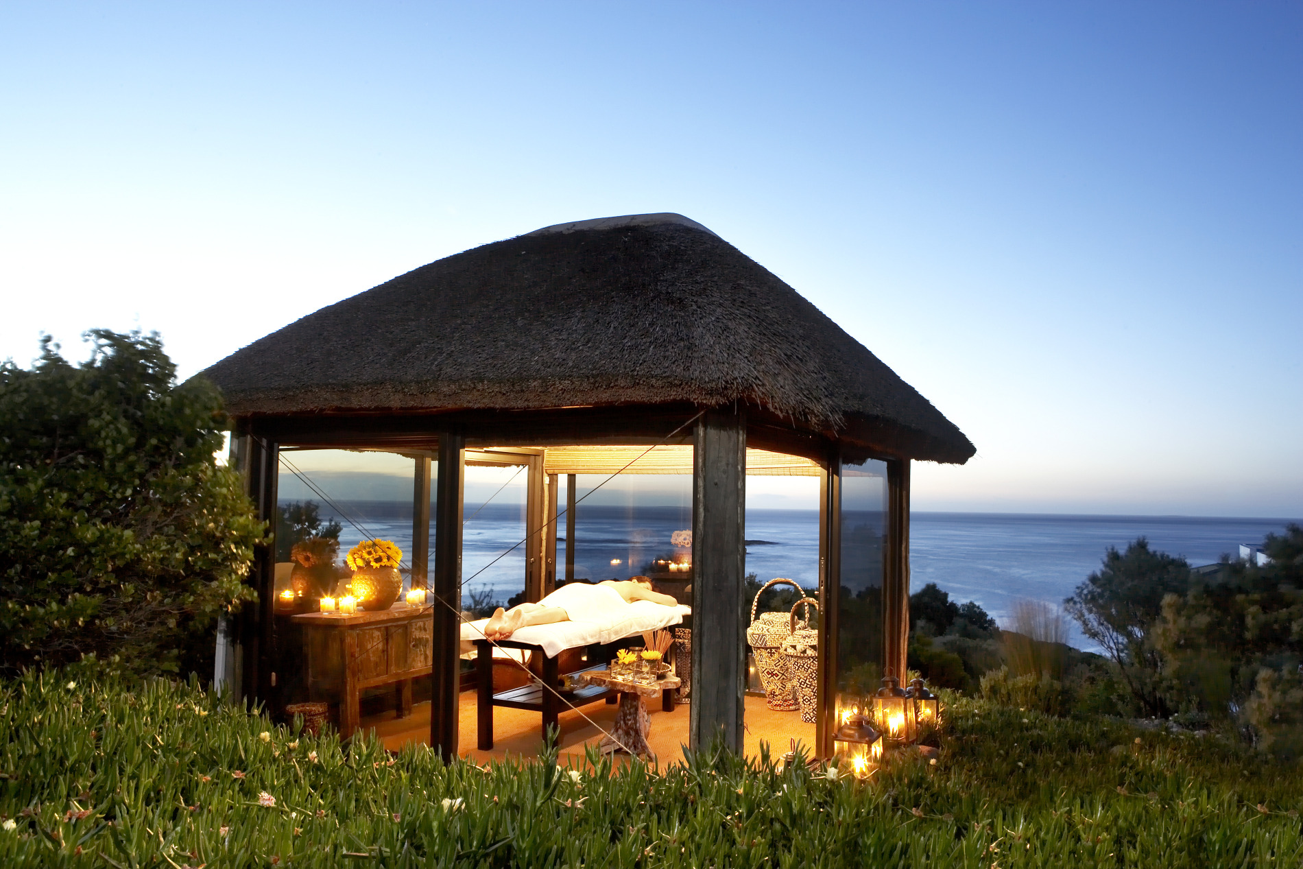 THE TWELVE APOSTLES HOTEL AND SPA