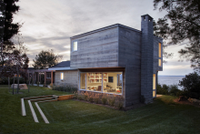 :  gallery