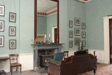 :  gallery