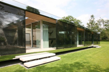 :  gallery