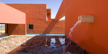 :  gallery