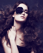 COVER PHOTO: HANNAH RICHARDS