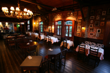 :  gallery