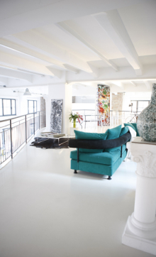 :  gallery