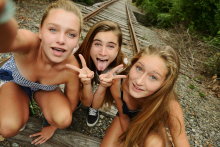 Client: Selfies gallery
