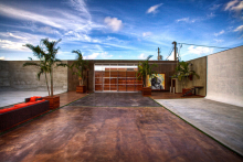 :  gallery