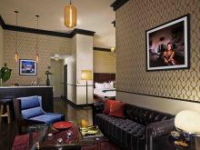 :  gallery