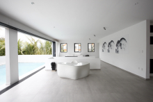 :  gallery