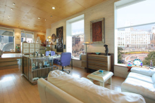 :  gallery