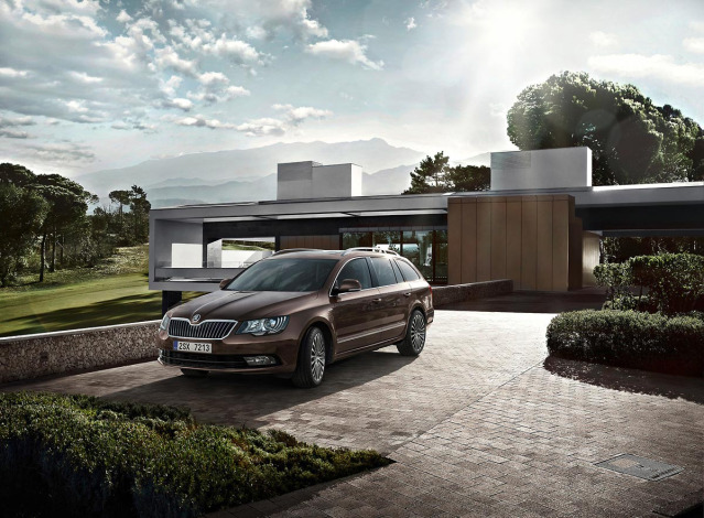 Photo: Manu Agah for Skoda Laurin & Klement gallery