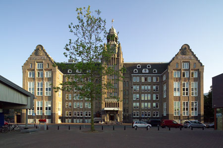 Lloyd Hotel