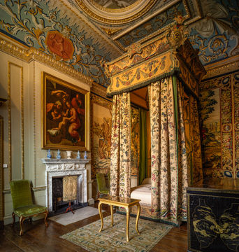 interiors & exteriors photographers