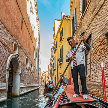documentary & reportage photographers