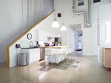INTERNATIONAL RENTAL STUDIOS