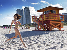 LINGERIE & BEACHWEAR PHOTOGRAPHY + MOTION
