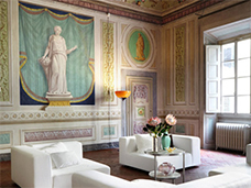 INTERIORS & EXTERIORS AND RESORT PHOTOGRAPHY