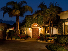 INTERIORS & EXTERIORS AND RESORT PHOTOGRAPHY