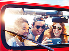 PEOPLE & LIFESTYLE PHOTOGRAPHY + MOTION