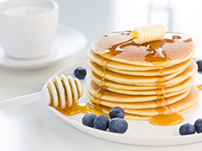 FOOD & DRINK PHOTOGRAPHY + MOTION