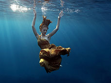 UNDERWATER PHOTOGRAPHY + MOTION