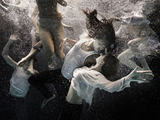 UNDERWATER PHOTOGRAPHY + MOTION
