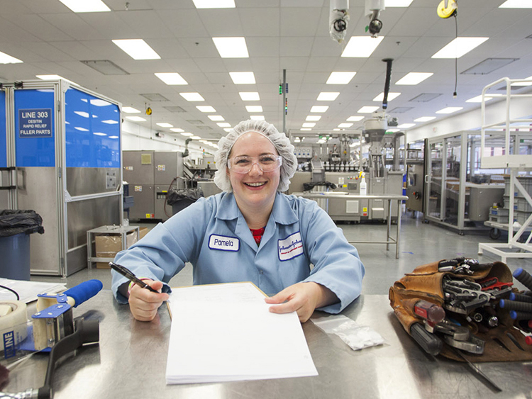 CORPORATE & INDUSTRIAL PHOTOGRAPHY + MOTION