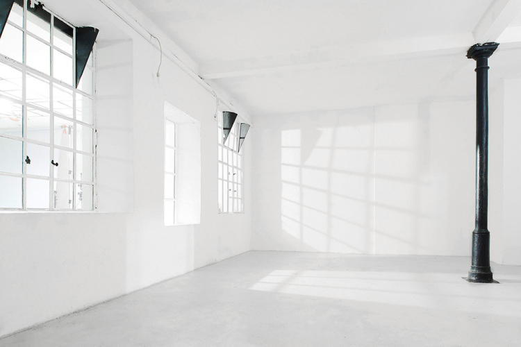 Rental studios for photo & film and Equipment Rent