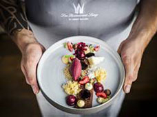 FOOD & DRINK PHOTOGRAPHY + MOTION
