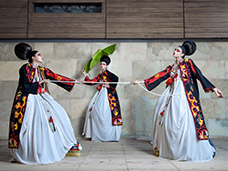 GLOBAL ADVERTISING PHOTOGRAPHY + MOTION
