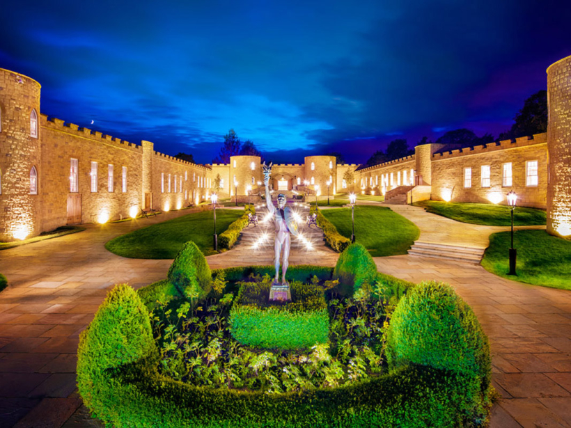 INTERIORS & EXTERIORS AND RESORT PHOTOGRAPHY