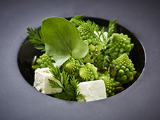 FOOD & DRINK PHOTOGRAPHY + MOTION