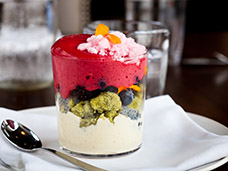 FOOD & DRINK PHOTOGRAPHY + MOTION
