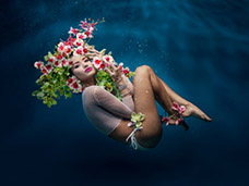 UNDERWATER PHOTOGRAPHY + MOTION