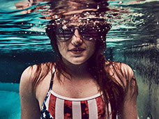UNDERWATER PHOTOGRAPHY + MOTION