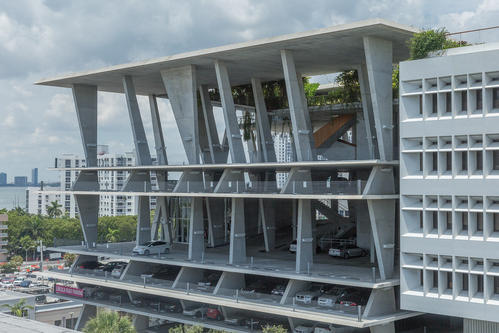 1111 Lincoln Road