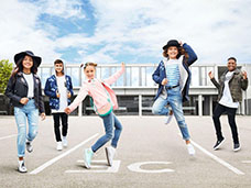 PHOTO PRODUCTION