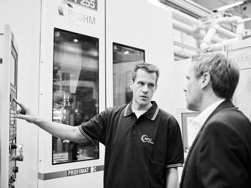 CORPORATE & INDUSTRIAL PHOTOGRAPHY + MOTION