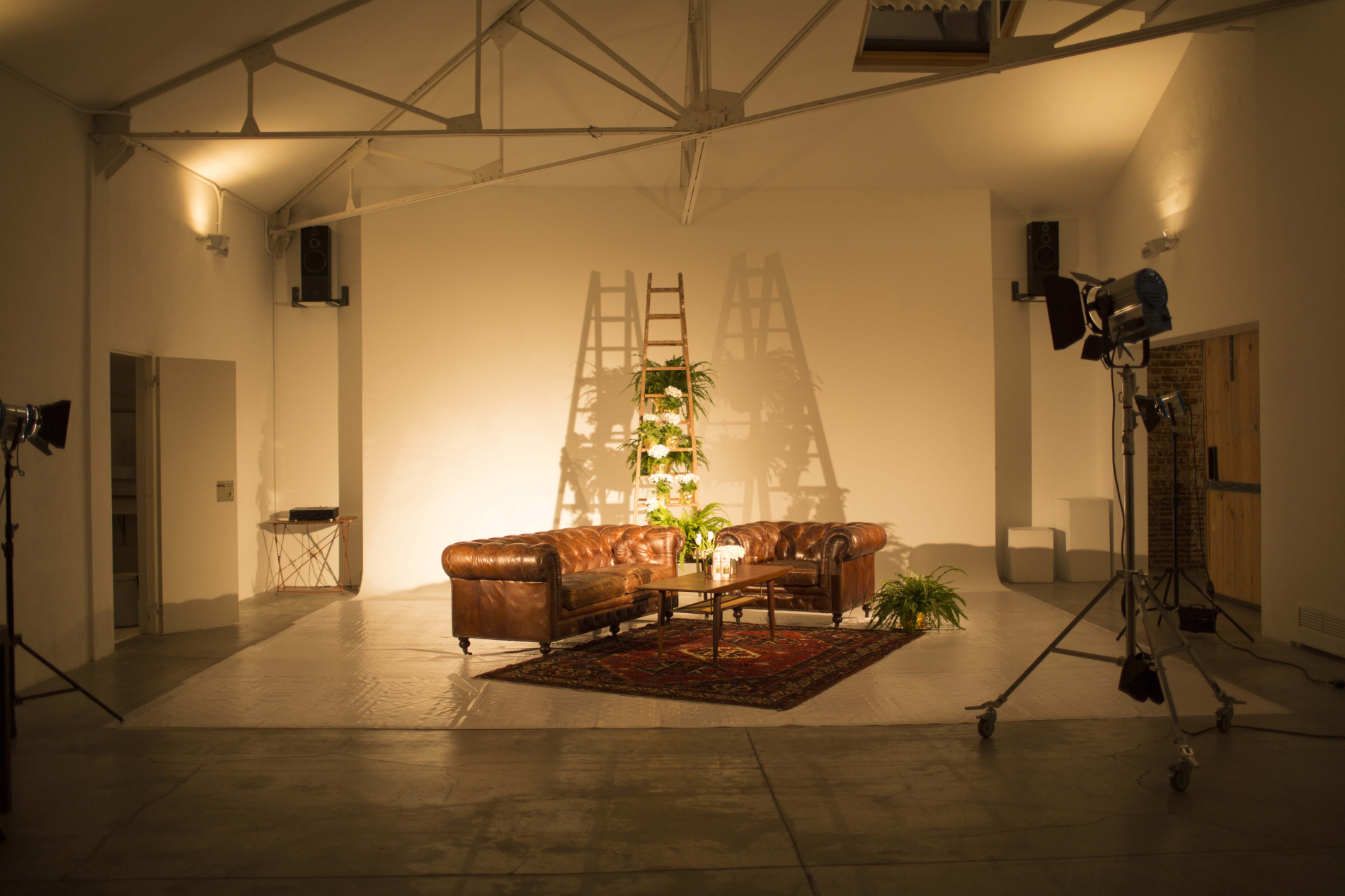 Studio and Equimpent Rent for Photo & Film