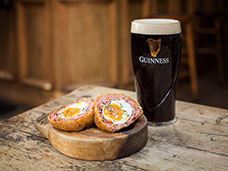 FOOD & DRINK PHOTOGRAPHY & MOTION