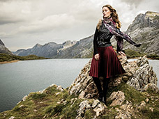 PHOTO PRODUCTION