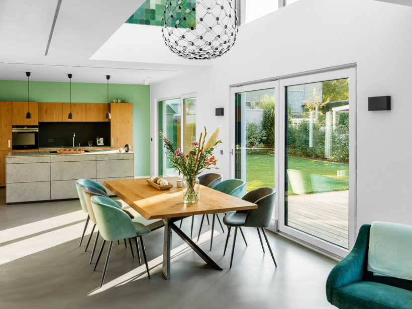 INTERIOR, ARCHITECTURE AND AERIAL PHOTOGRAPHY + MOTION