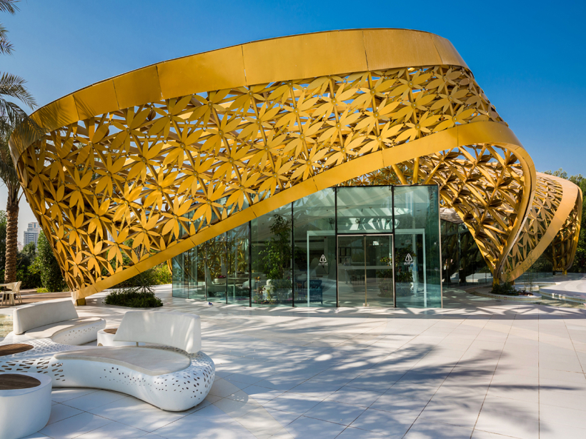 INTERIOR, ARCHITECTURE AND AERIAL PHOTOGRAPHY + MOTION