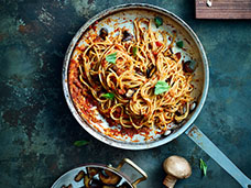 FOOD & DRINK PHOTOGRAPHY & MOTION
