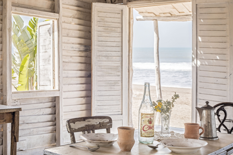 Interiors & exteriors photographers