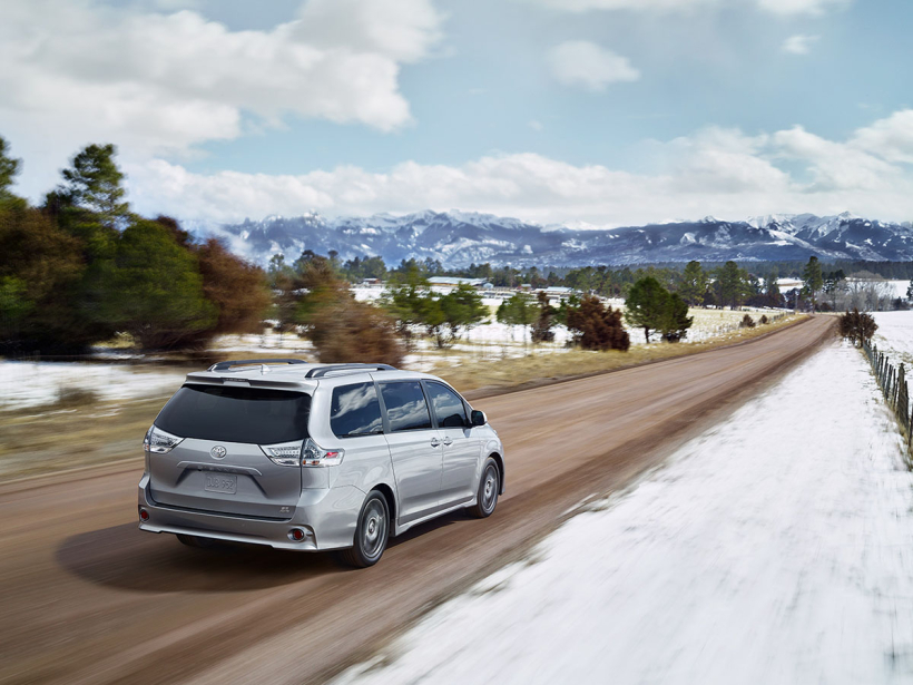CARS, TRANSPORTATION AND LANDSCAPE PHOTOGRAPHY + MOTION