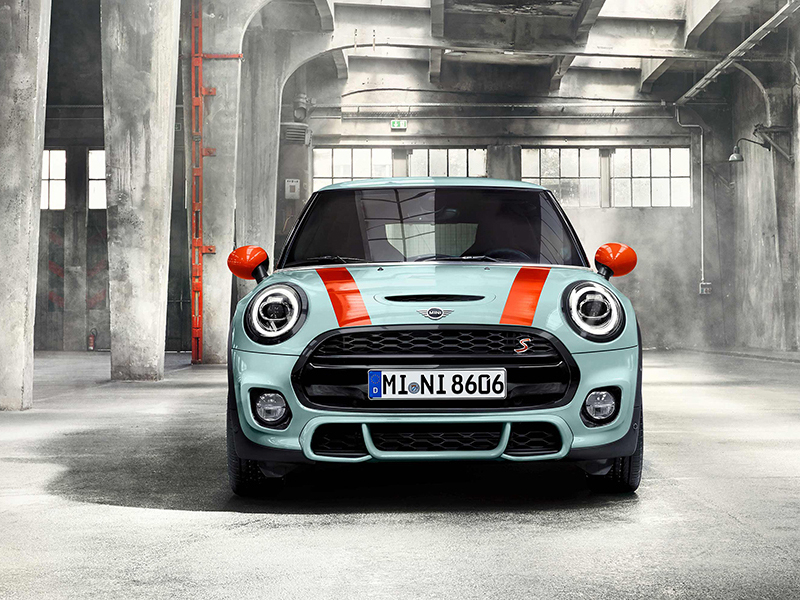 CARS, TRANSPORTATION AND LANDSCAPE PHOTOGRAPHY + MOTION