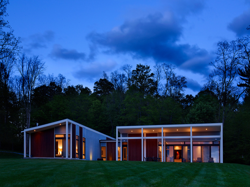 INTERIOR, ARCHITECTURE AND AERIAL PHOTOGRAPHY + MOTION